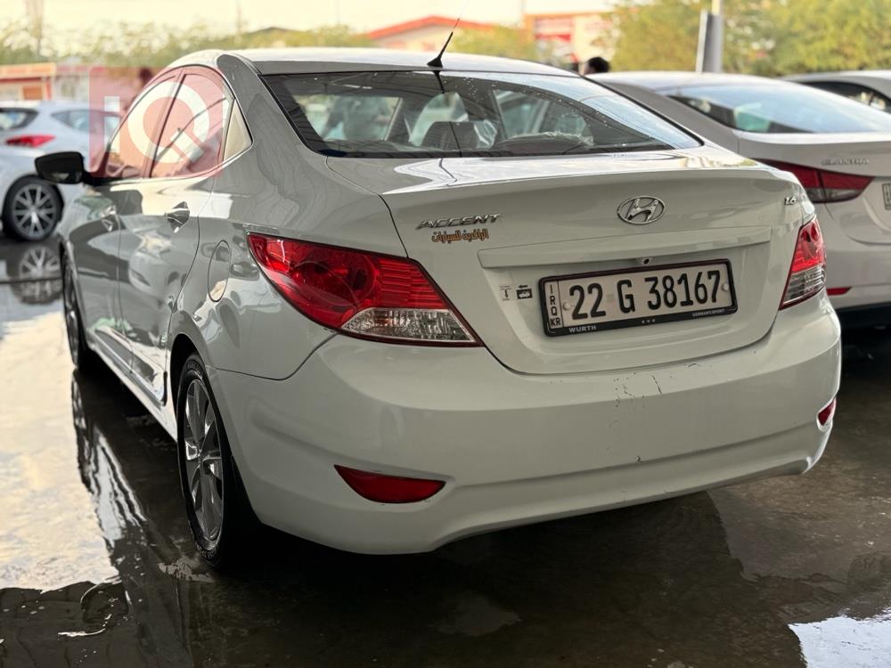 Hyundai Accent